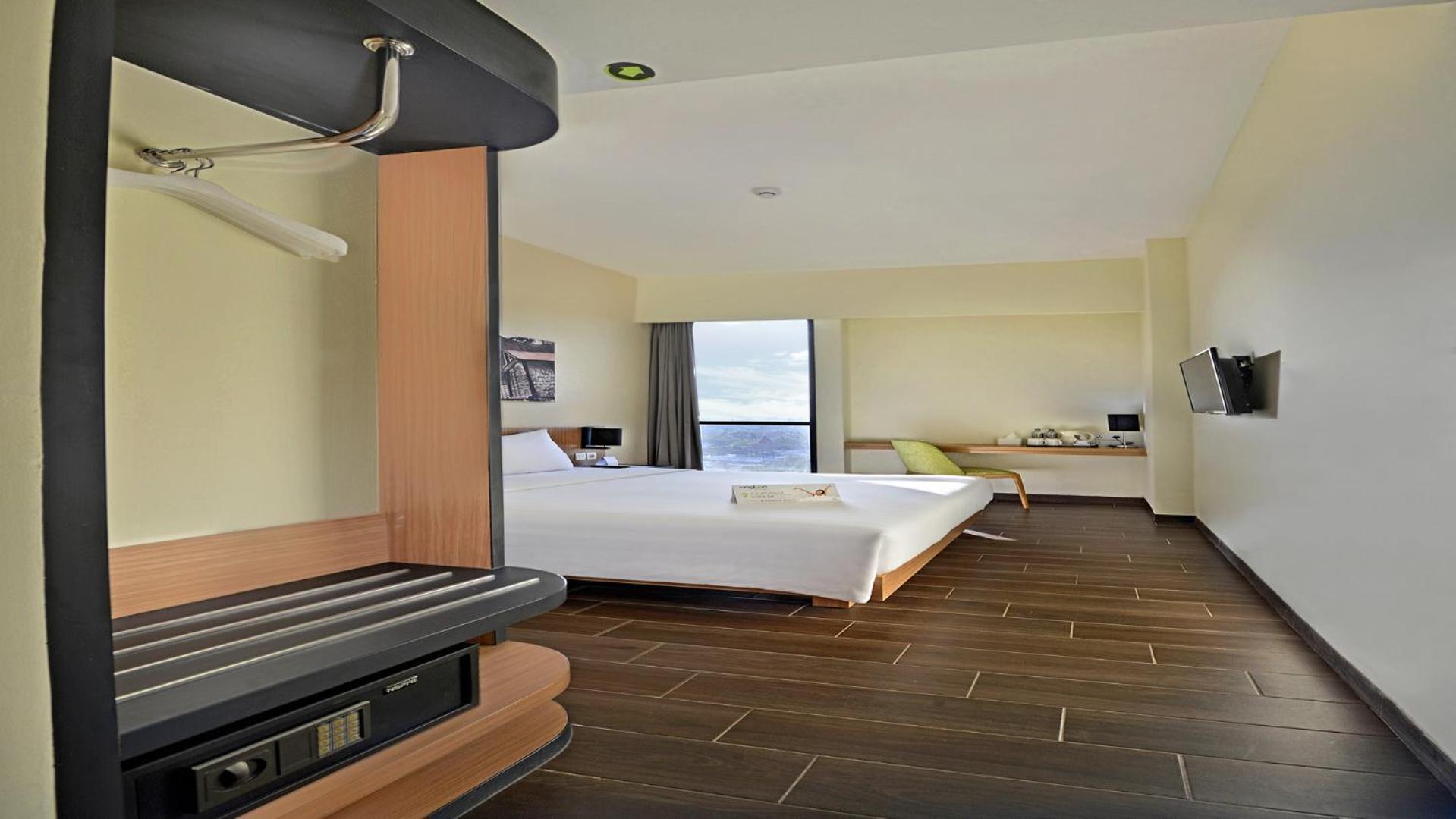 Whiz Prime Hotel Khatib Sulaiman Padang Luaran gambar